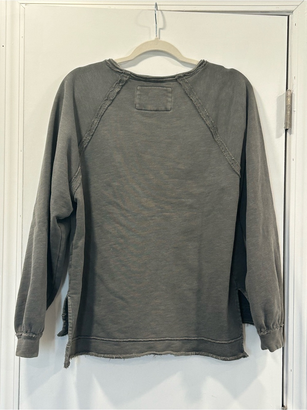 Pilcro Anthropologie Washed Gray Raw-Edge V-Neck Pullover - Picture 2 of 10